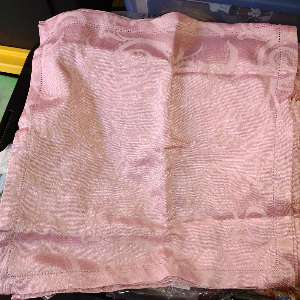 6 PC Chris Madden Damask Napkins Pink Scrolls